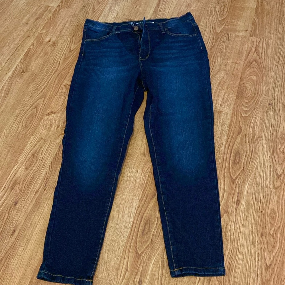 No boundaries skinny jeans. Never worn. Size 15